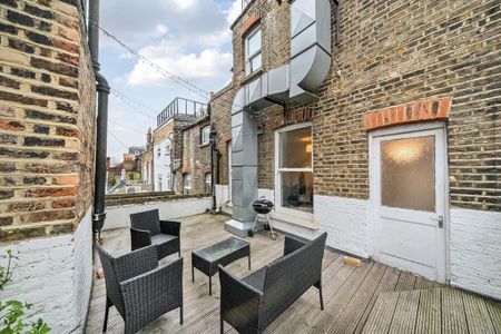 3 bedroom flat to rent - Photo 5