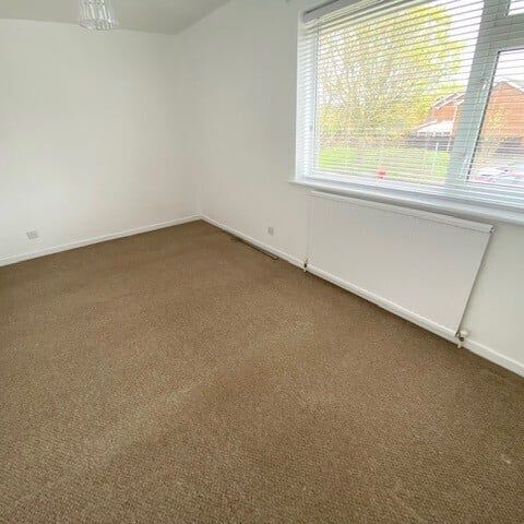 Glenwoods, Newport Pagnell - Photo 1