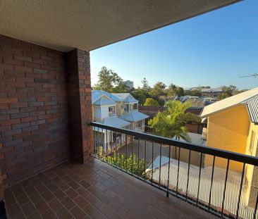 Convenient and Cozy Low Maintenance Unit! - Photo 6