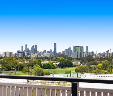 Furnished Character Home with Breathtaking City Views - Photo 2