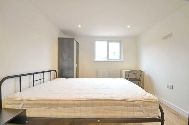 7 bedroom semi-detached house to rent - Photo 1