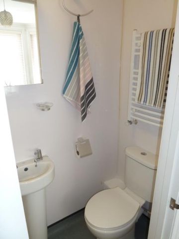 Tolstoi Road, Poole, Dorset, BH14 - Photo 3