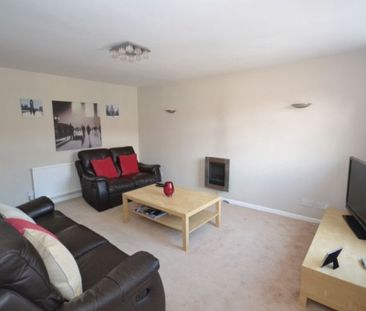 3 Bed Detached House, New Queen Street, BS15 - Photo 2