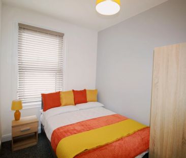 4 Bed 1 Bath - Photo 2