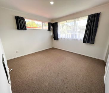 Hillcrest - 3 Bedroom House - Photo 5