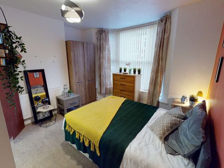 Rooms close to Hull Royal - Photo 4