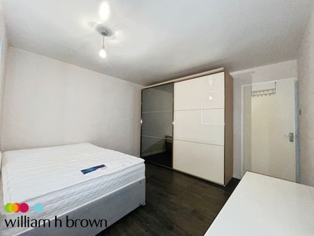 Kingston Hill Avenue, Romford - Photo 3