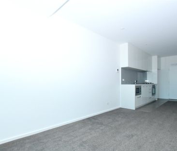 1906/618 Lonsdale Street - Photo 1