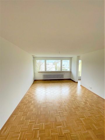 Willkommen zuhause! - helle Räumlichkeiten, moderne Küche, neues Badezimmer, eigener Balkon - Photo 3