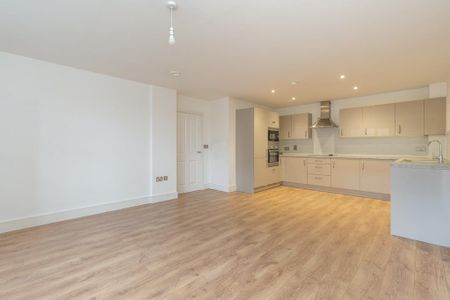 2 bedroom apartment to rent - Photo 4