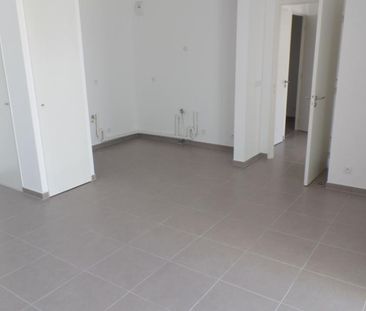 Location appartement 3 pièces - Photo 2