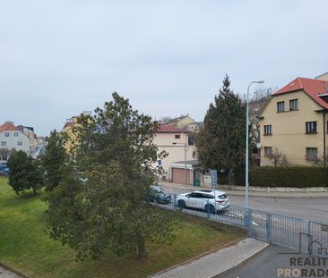 Pronájem bytu 1+kk a garsoniéry 15 m², Na břevnovské pláni, Praha - Photo 1