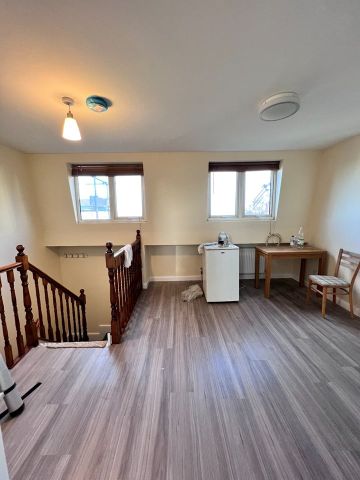 1 Bed Flat, Goldhawk Road, W12 - Photo 4