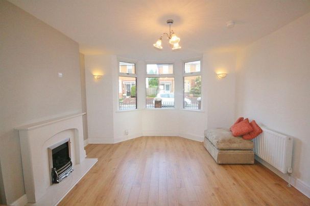 3 bedroom terraced house to rent - Photo 1