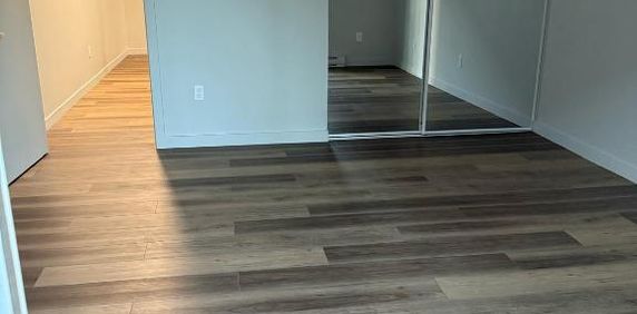 AHUNTSIC – NOUVEAU BORDEAUX — ✨ Grand 3½ ld’un immeuble en béton - Photo 2