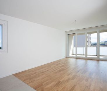 Appartement 3.5 pièces rénové au 11ème étage - Foto 2