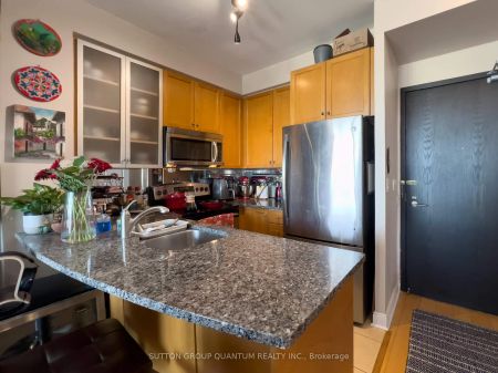 18 Yorkville Avenue #2008 - Photo 3