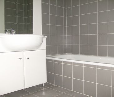 Location Appartement 3 pièces 55m² MIRAMONT DE GUYENNE 47800 - Photo 4