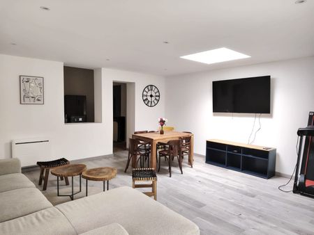 Location Maison 7 pièces 205m² LILLE 59000 - Photo 3