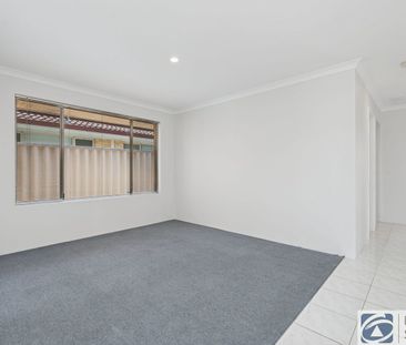 2/9 Maltarra Place, Nollamara, WA 6061 - Photo 4