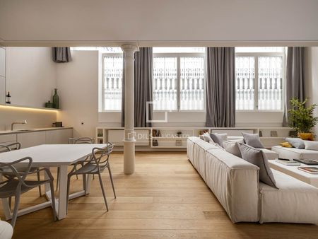 Excellent loft for rent in El Born, Barcelona - Photo 4