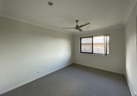 Spacious Family Home in Sought After Willow Rise Estate - Photo 5