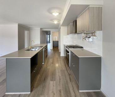 42 Gallant Way, Winter Valley - Photo 2