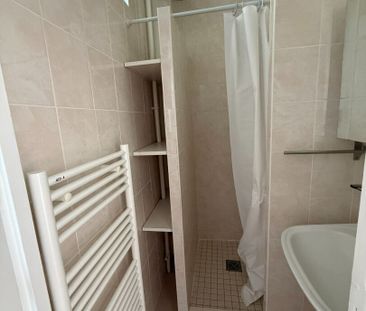 Location Appartement 2 pièces 43m² - Photo 4