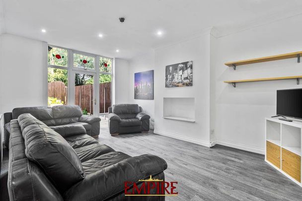 1 bedroom in a house share to rent - Photo 1