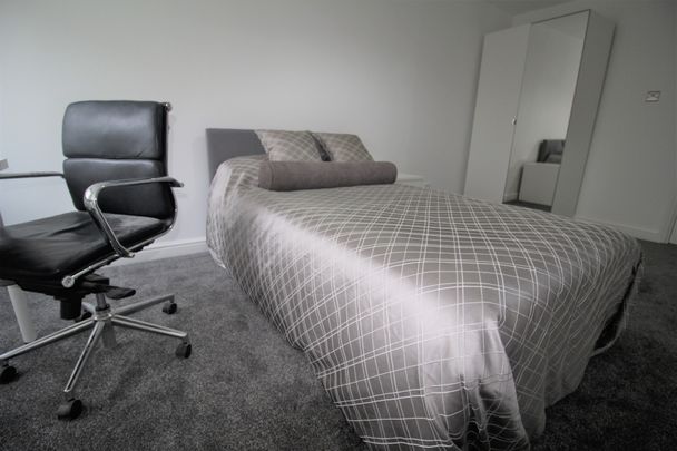 2 Bedroom Apartment - Photo 1