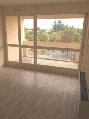 APPARTEMENT T2 A LOUER A ROANNE - PARC DES SPORTS - Photo 4