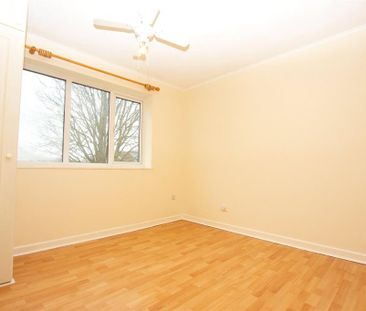 2 bedroom semi-detached house to rent - Photo 3