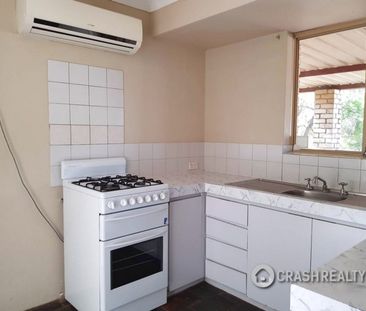 4x2 House in Huntingdal with Outdoor Entertainment Area - Photo 5
