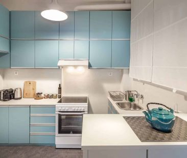 Modern Downtown Flat near the Acropolis - Photo 2