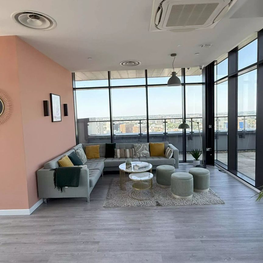 Standard Plus Ensuite - Photo 1