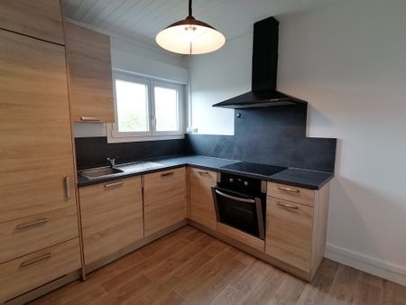 Location Appartement 4 pièces 73m² TROYES 10000 - Photo 5