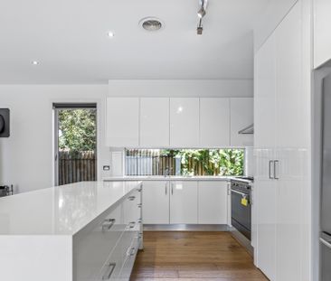 42 Maidstone Street, Altona VIC 3018 - House For Rent | Domain - Photo 5