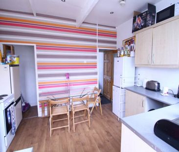 Featherbank Grove (room 3*), Horsforth , Leeds - Photo 3