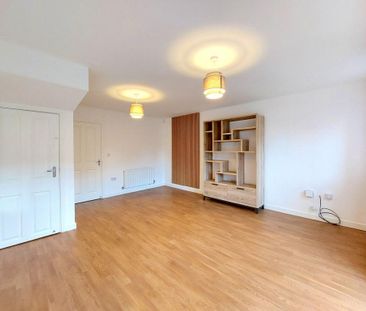 2 bedroom semi-detached house to rent - Photo 4