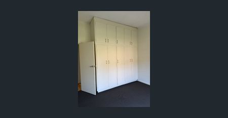 Wonderful location, so convenient! - Photo 3