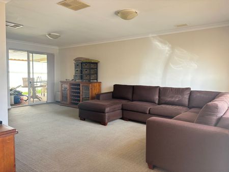 8/6 Rule Court, Kalgoorlie - Photo 3