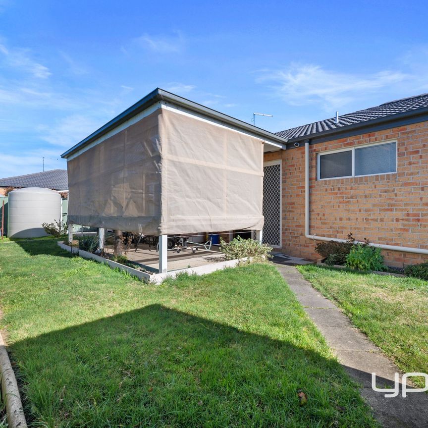 2/16 Carmichael Court, Sebastopol - Photo 1