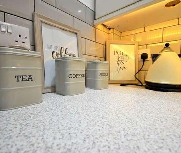 Vicarage Lane, Blackpool, FY4 - Photo 3