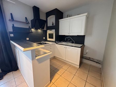 Location Maison 3 pièces 77m² - Photo 4