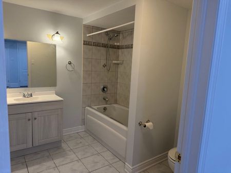 For Lease - 206 Corner Ridge Road Unit# Basement Unit One, Aurora, Ontario - Photo 4