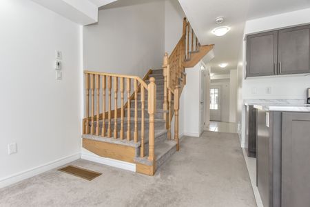 For Lease - 740 Linden Drive Unit# 14, Cambridge, Ontario - Photo 2