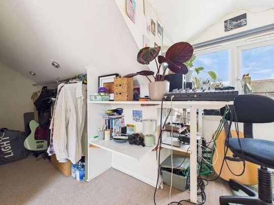 Totland Road, Brighton, BN2 - Photo 1