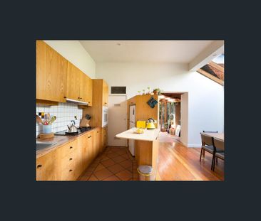 Beautiful Victorian Home - Photo 4