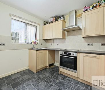 2 bedroom terraced house to rent - Photo 2