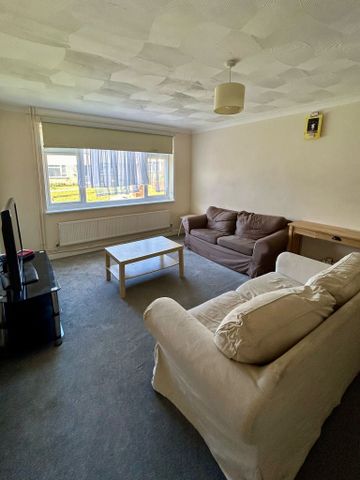 3 bed house to rent in Ariel Close - Photo 5